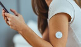 Why glucose monitors are trending among those without diabetes
