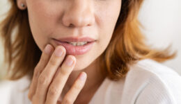 Simple ways to soothe and avoid mouth sores